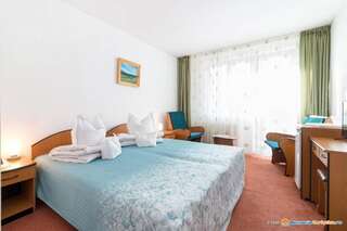 Отель Hotel Bradul Дурэу Двухместный номер с 2 отдельными кроватями-5